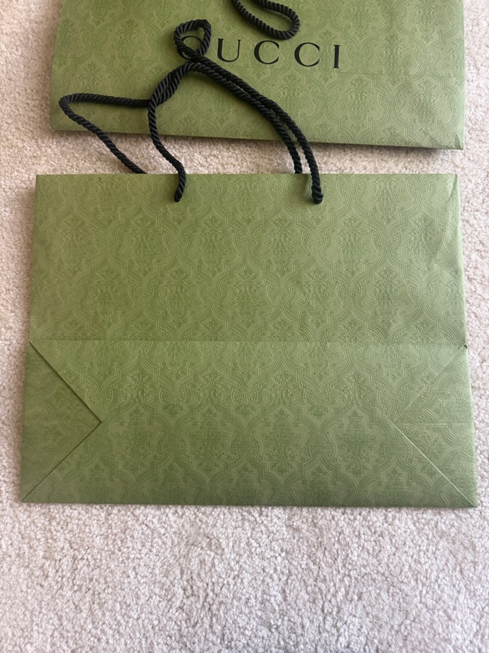 2 Gucci Olive Green Large Shopping Bag with Black Rope Handles - Picture 3 of 5